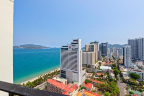 De' Lora GoldCoast Apartment